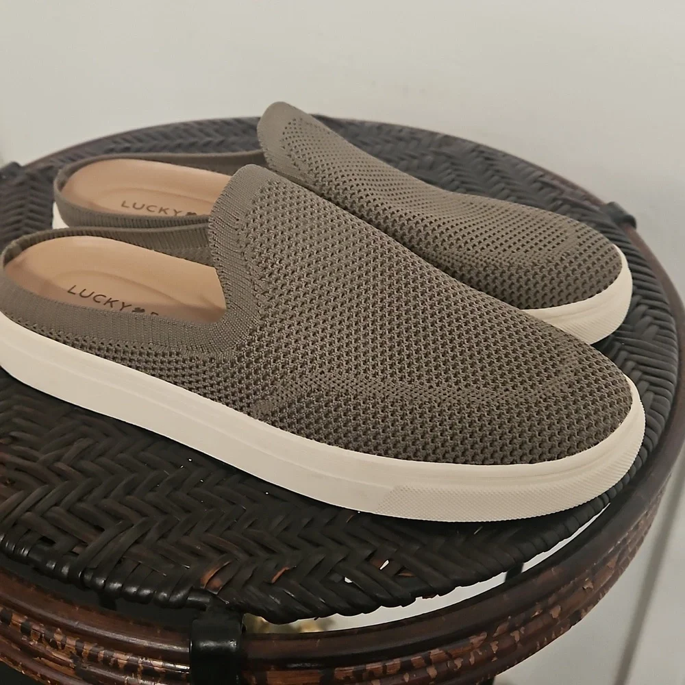 Lucky Brand Larlan Mule Slip On Shoes in Army Green Size 7.5 - Picture 2 of 9